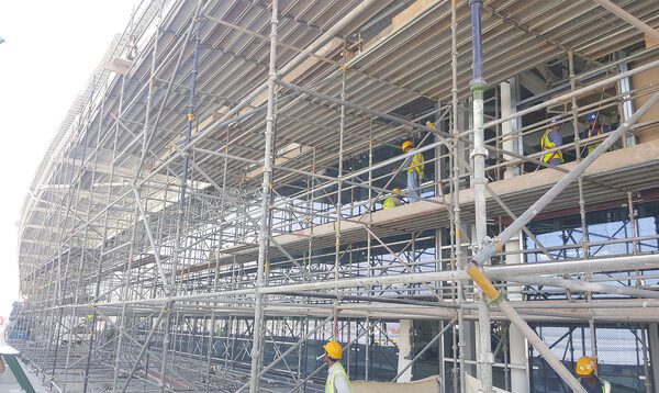 large scaffolding contractor